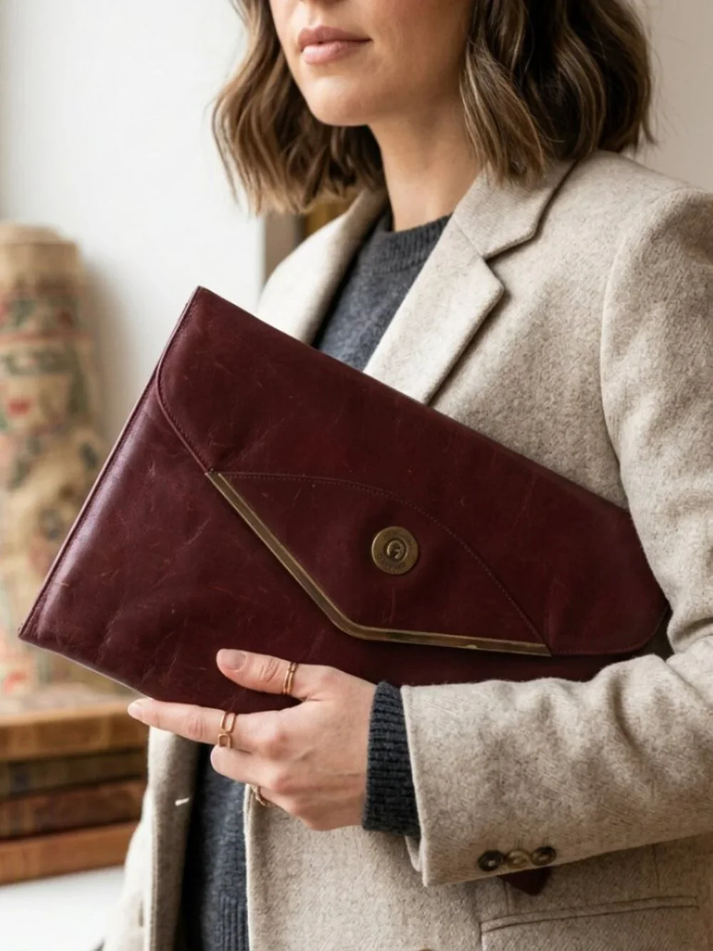 Vtg 70s Etienne Aigner rare oxblood wine leather envelope clutch purse